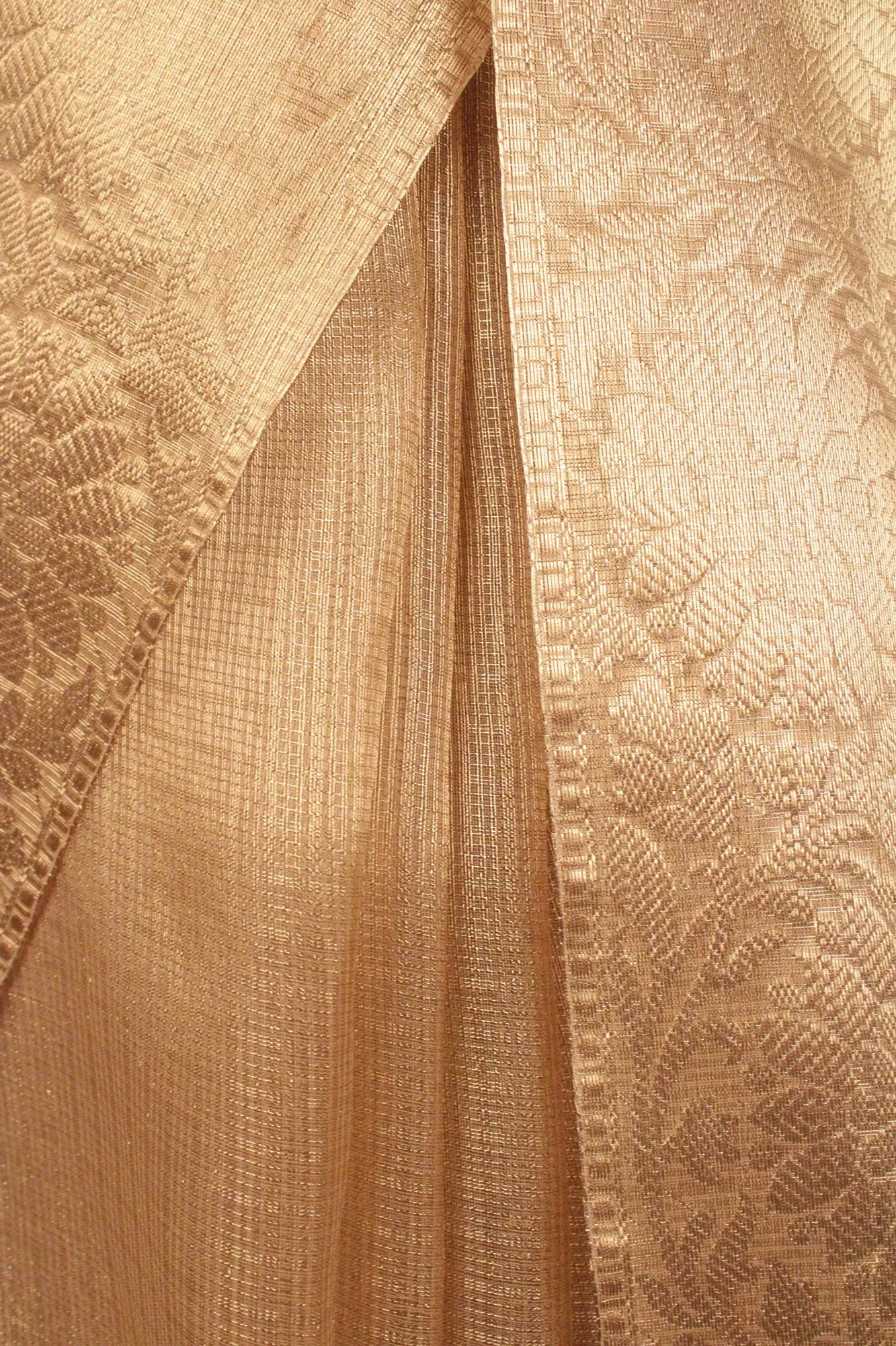 Exquisite Resham Embroidered Pallu Broad Zari woven border and tissue silk Wrap in 1 minute saree
