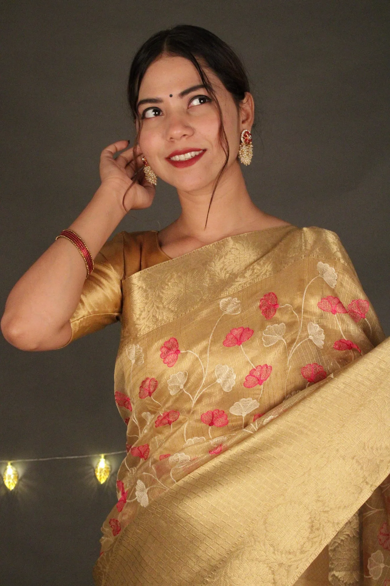 Exquisite Resham Embroidered Pallu Broad Zari woven border and tissue silk Wrap in 1 minute saree