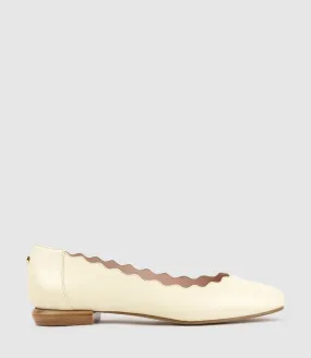 FARA Scalloped Ballet Flat in Offwhite Calf
