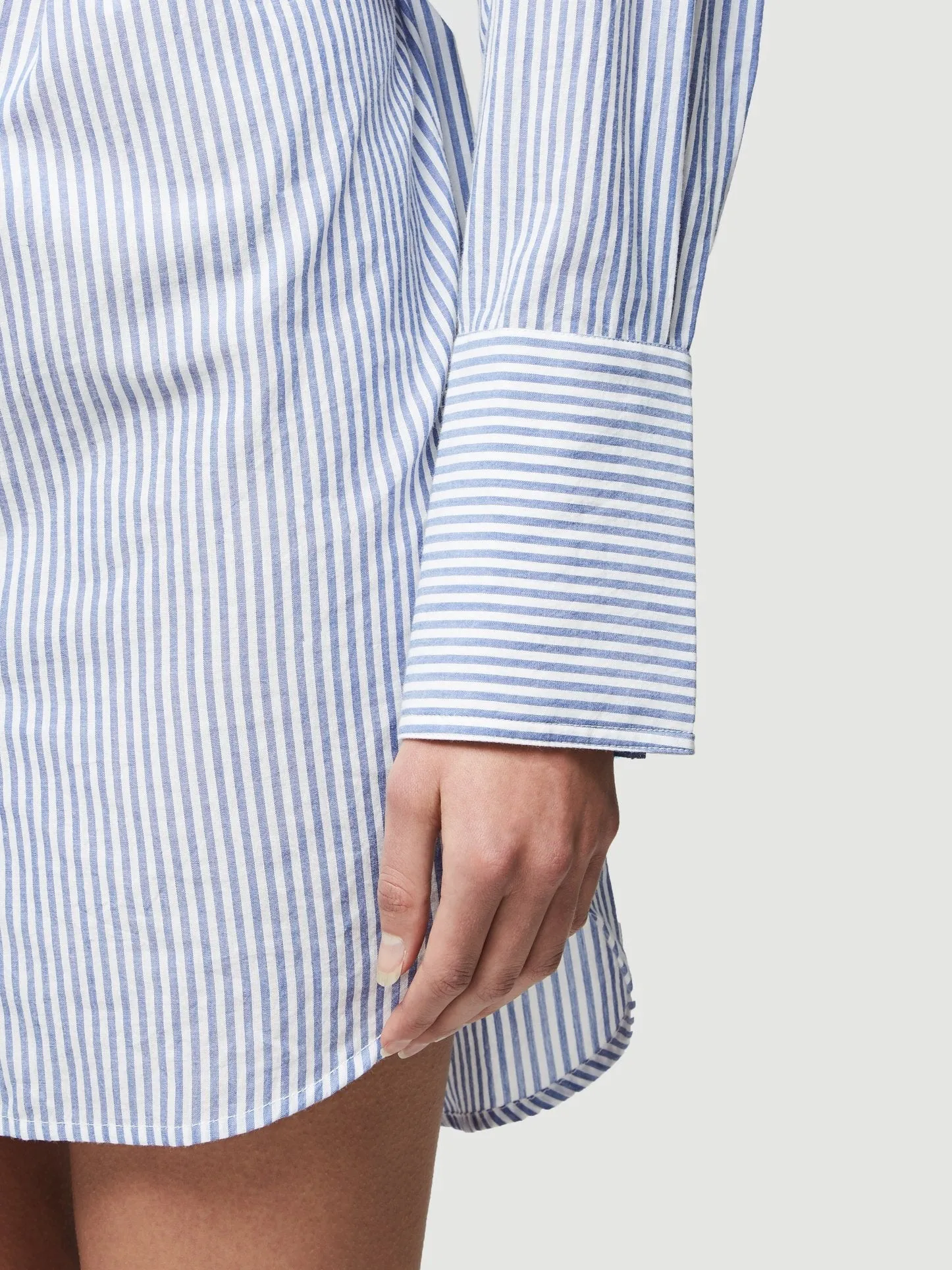 Frame Pleated Clean Collar Dress