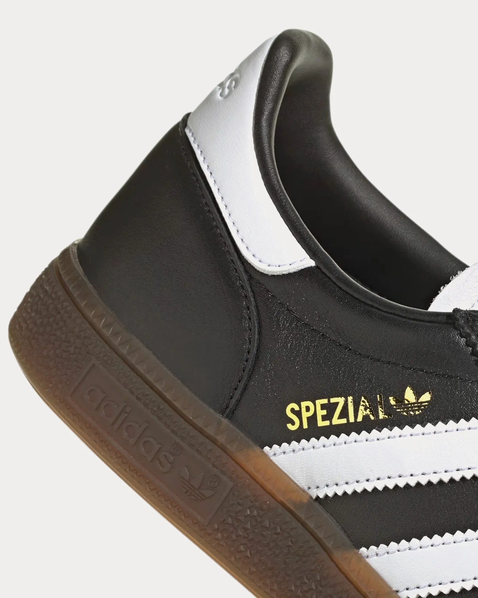 Handball Spezial Core Black / Cloud White / Gum Low Top Sneakers