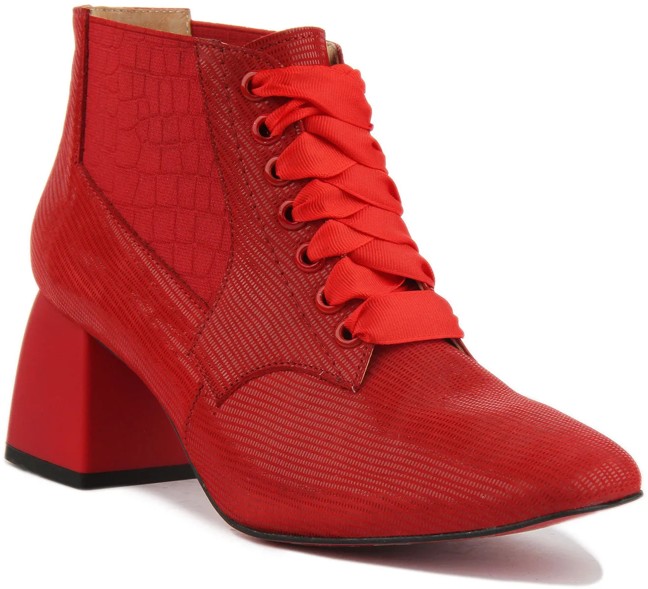 Justin Reess England Hannah In Red