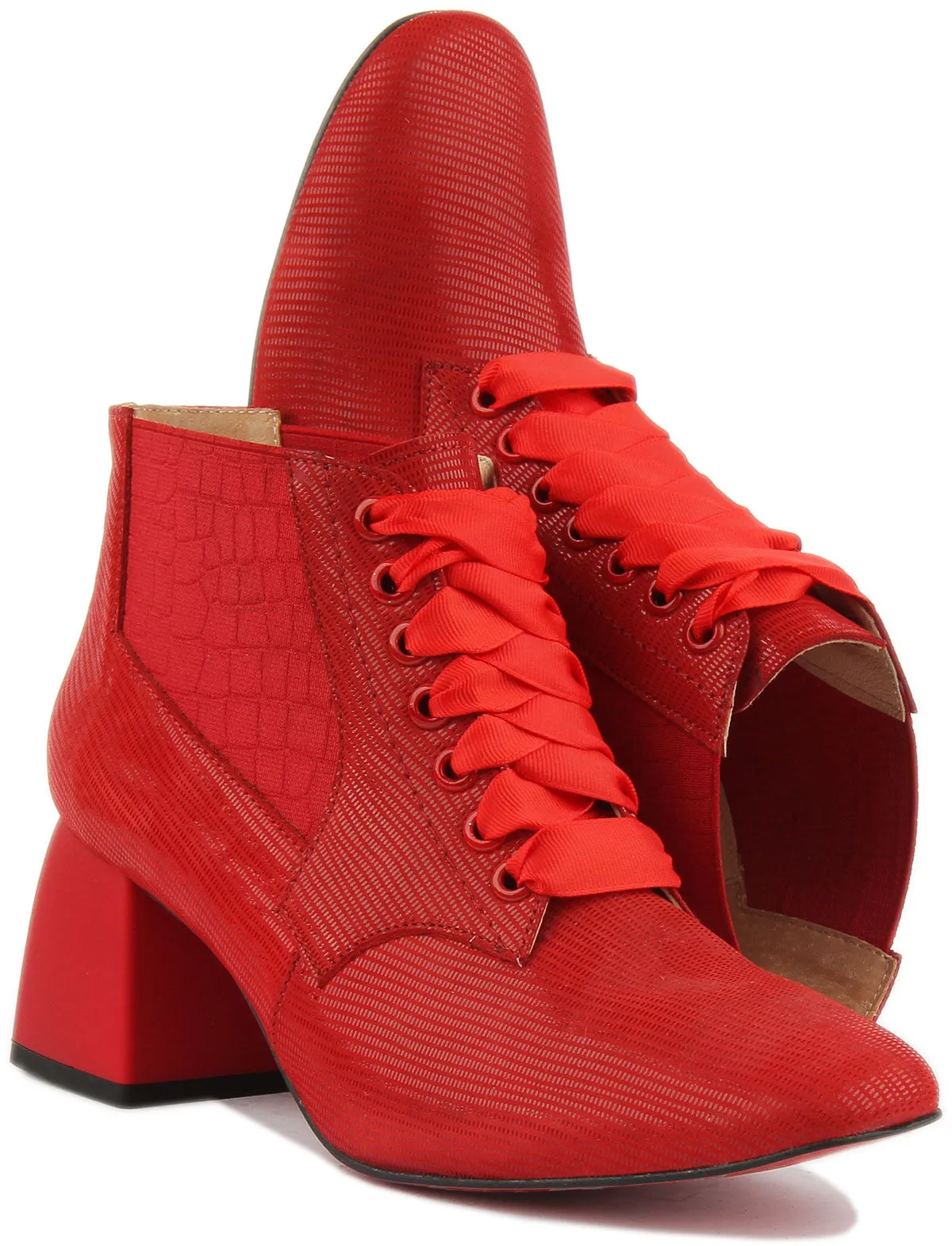 Justin Reess England Hannah In Red