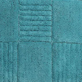 Knightsbridge Chakkar Board 220 GSF Non Skid Back Bath Rug 21 x 34 - Aqua