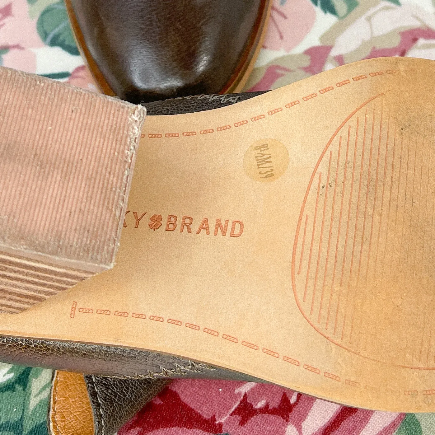 Lucky Brand | Victorey Brown Leather Ankle Bootie | 8.5