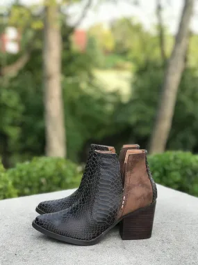 Rattle Me Snakeskin Contrast Booties